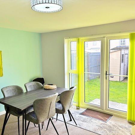 Вилла 3 Bed House With Parking Near Airport Эдинбург Экстерьер фото